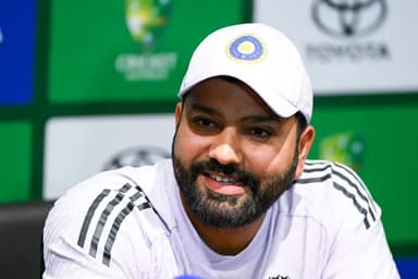 રિટાયરમેન્ટની ચર્ચા વચ્ચે Rohit Sharma એ આપી મોટી હિન્ટ